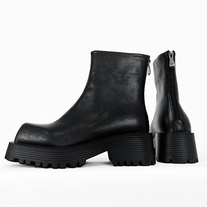 Veredeln Sie Ihren Stil mit Square Martin Boots