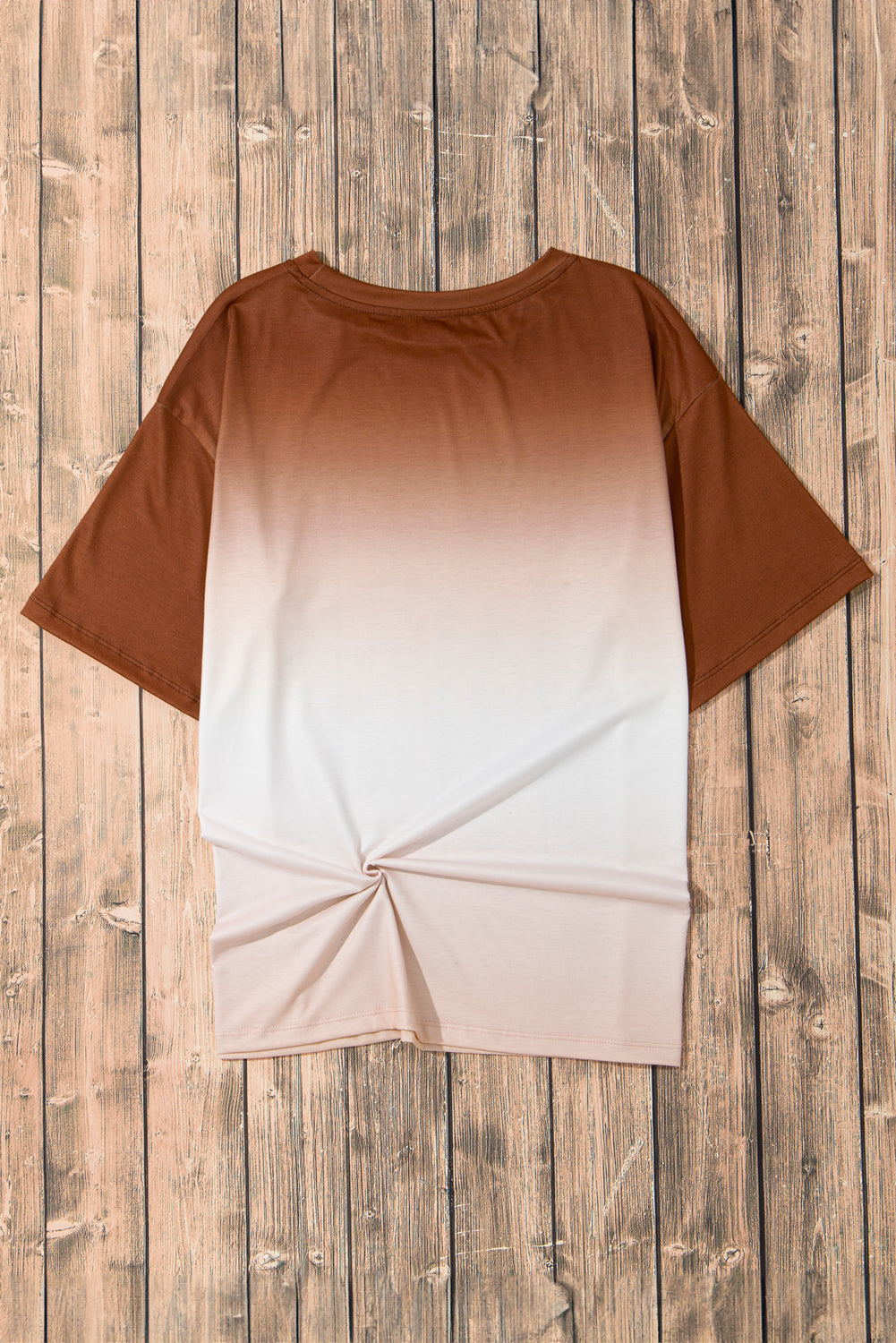 Braunes T-Shirt mit Rundhalsausschnitt und Farbverlauf