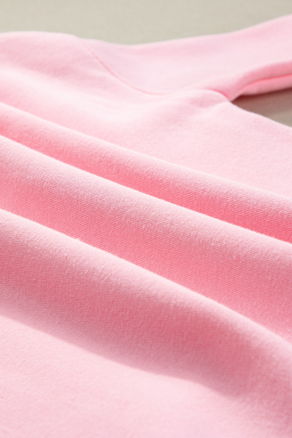 Pinkes LOVER Pullover-Sweatshirt mit Puff-Print und überschnittener Schulter