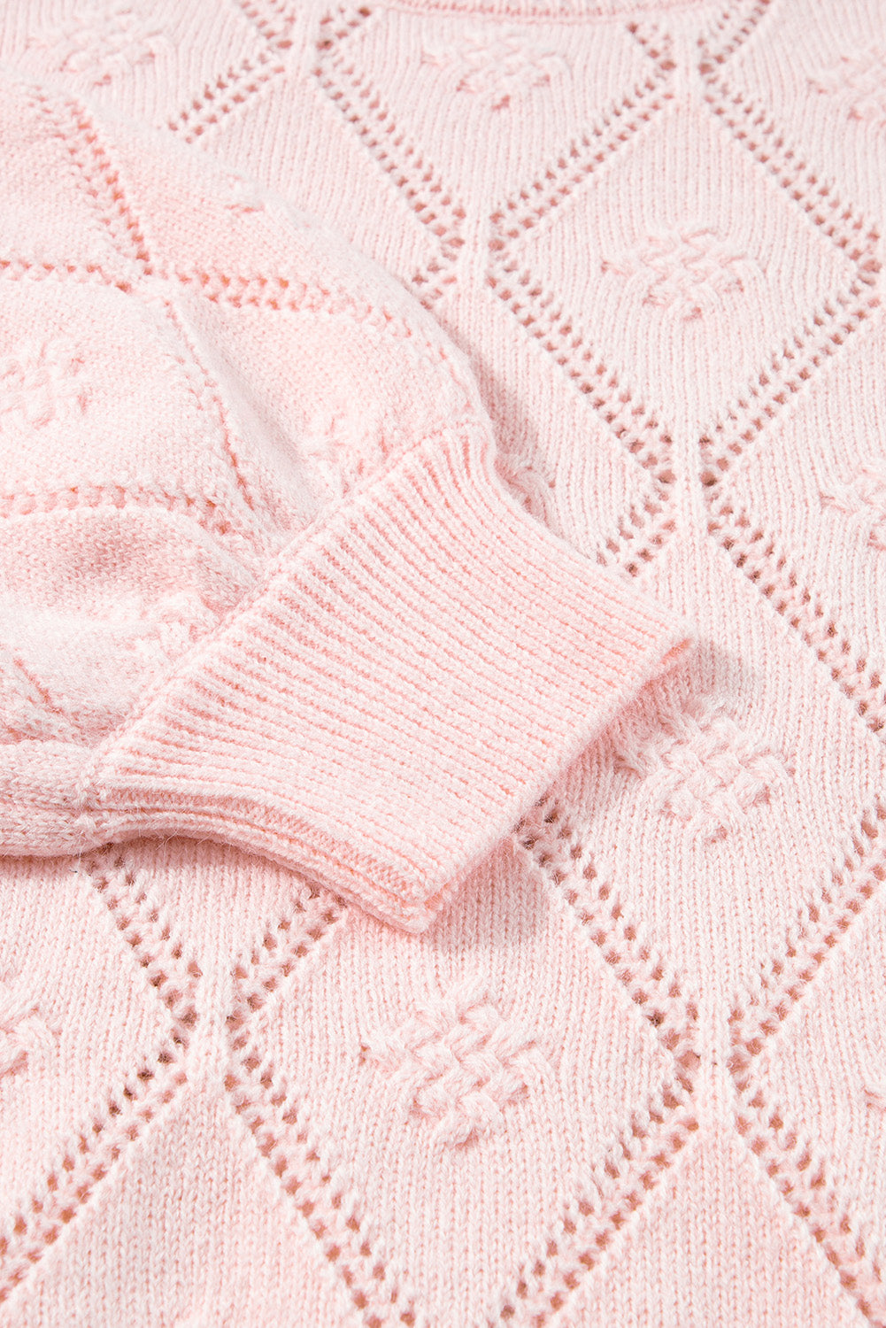 Kurzer Pullover mit durchbrochenem Karomuster und Puffärmeln in zartem Rosa