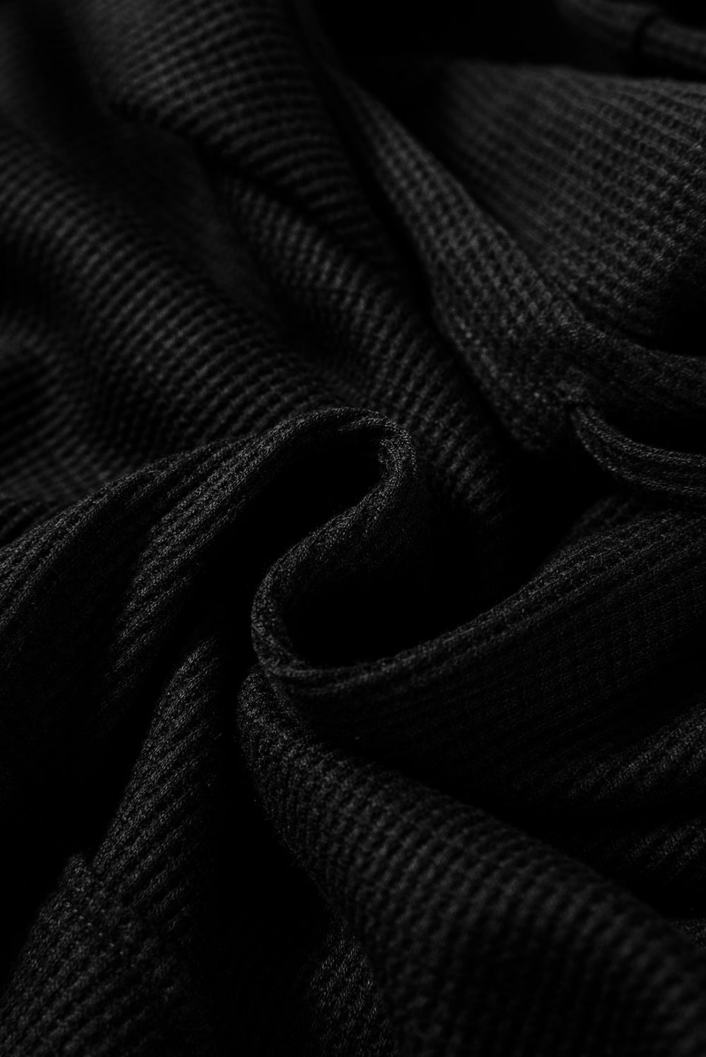 Schwarzer, übergroßer Kapuzenpullover mit Waffelstrick und Fleecefutter
