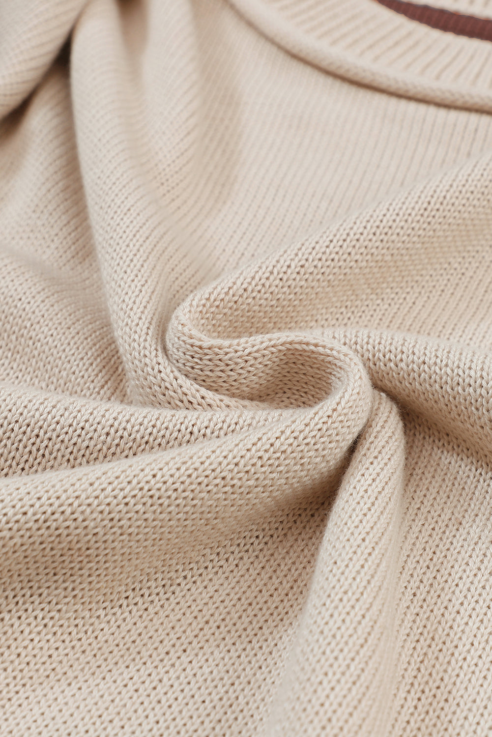 Kaffeefarbener Pullover mit geripptem Saum und Bischofsärmeln in Colorblock-Optik