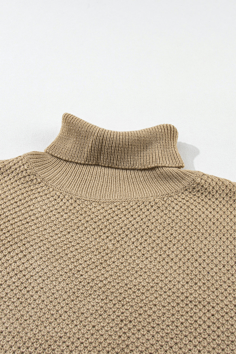 Strukturierter Rollkragenpullover mit kurzen Ärmeln in Hellkhaki