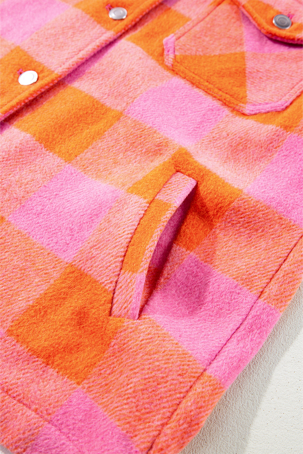 Orange karierte Jacke mit Brusttaschen und Umlegekragen