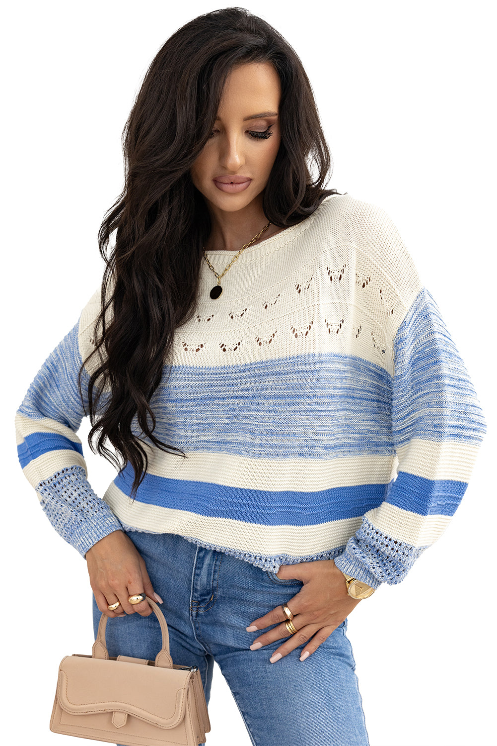 Hellblauer Pullover mit offenen Maschen und Puffärmeln