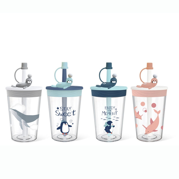 Trinkbecher mit Strohhalm für Kinder mit Cartoon-Meerestieren. Sicherer und umweltfreundlicher Trinkbecher aus Kunststoff, Marineblau, Hellblau, Rosa, Hellgrau