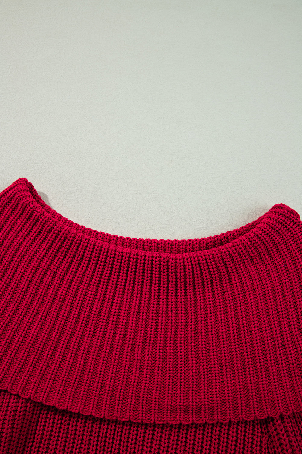 Racing Red Off-Shoulder Strickpullover