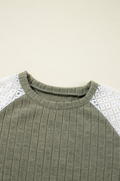 Laurel Green – Langärmlige, gerippte Bluse mit Blumen-Patchwork