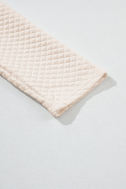 Aprikosenfarbenes Stepp-Sweatshirt mit hohem Kragen und Kängurutasche