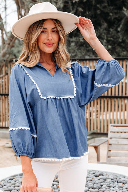 Abendblaue Babydoll-Bluse mit 3/4-Puffärmeln und Kragen aus Spitze mit Zickzackmuster