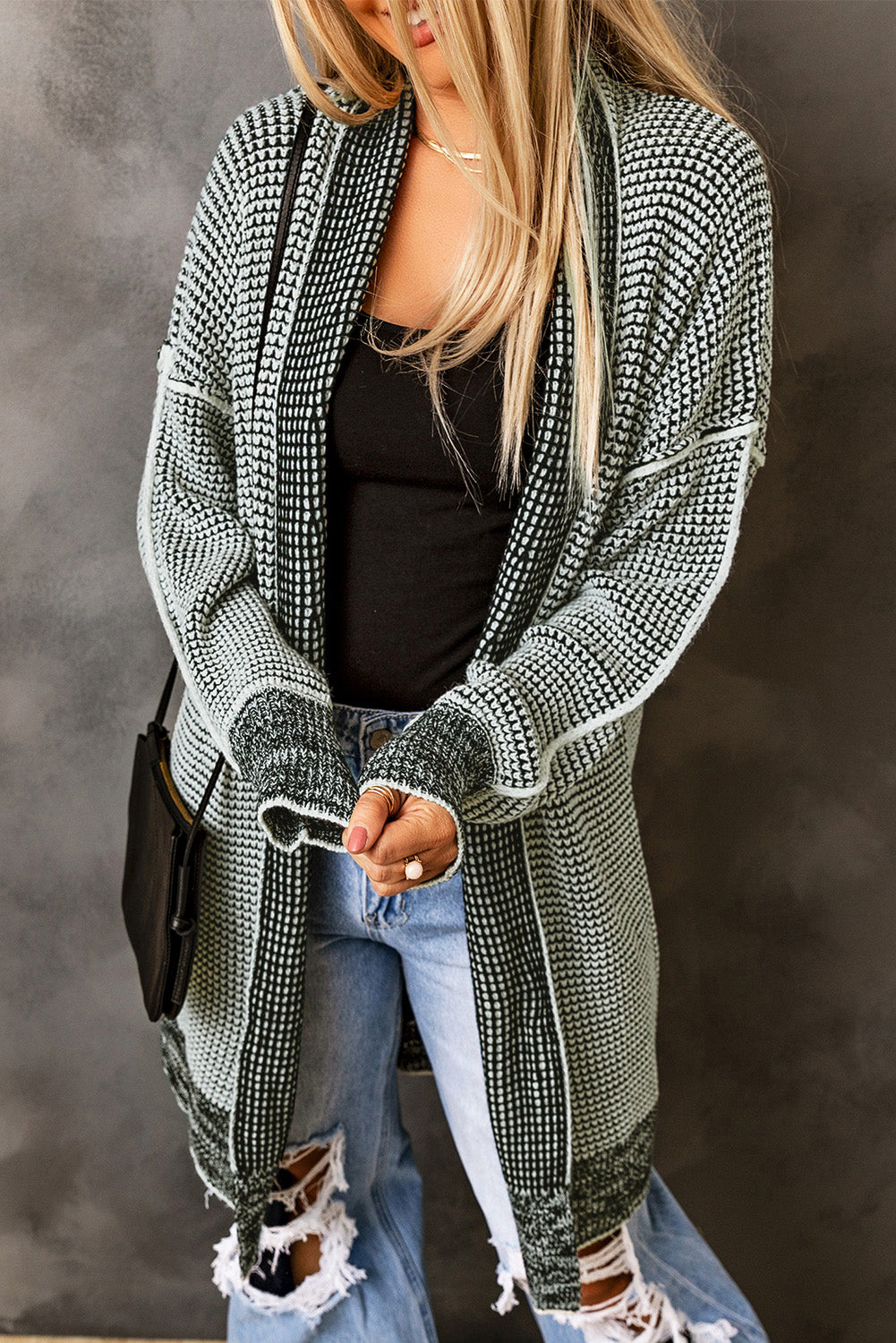 Grau karierte, lange Strickjacke mit offener Vorderseite