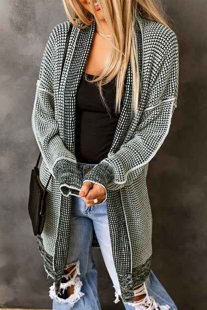 Grau karierte, lange Strickjacke mit offener Vorderseite