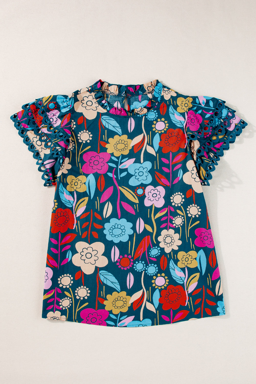 Grüne Sommerbluse mit Rüschenärmeln und Blumenmuster