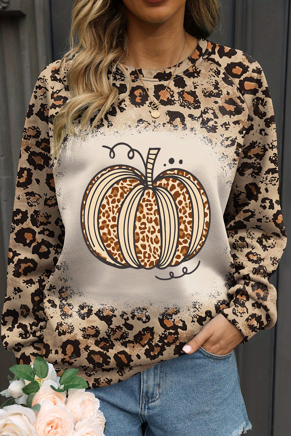 Braun gebleichtes Halloween Kürbis Leopard Print Sweatshirt