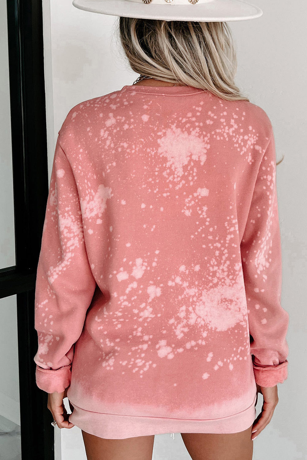 Rosa Halloween Muster Gebleichtes Crewneck Sweatshirt