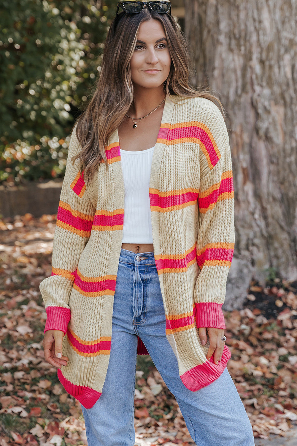 Gerippter, langer Cardigan mit Streifenmuster