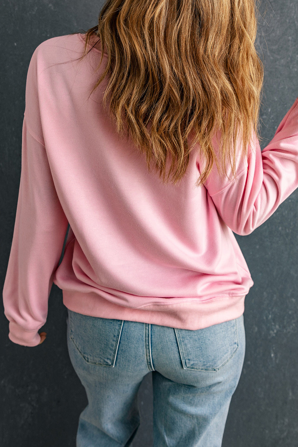 Pinkes LOVER Pullover-Sweatshirt mit Puff-Print und überschnittener Schulter