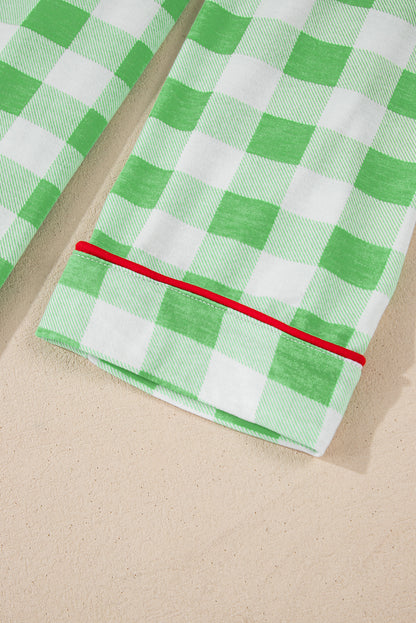 Grüner Pyjama mit Karomuster und Kontrastbesatz in Übergröße, langärmlig