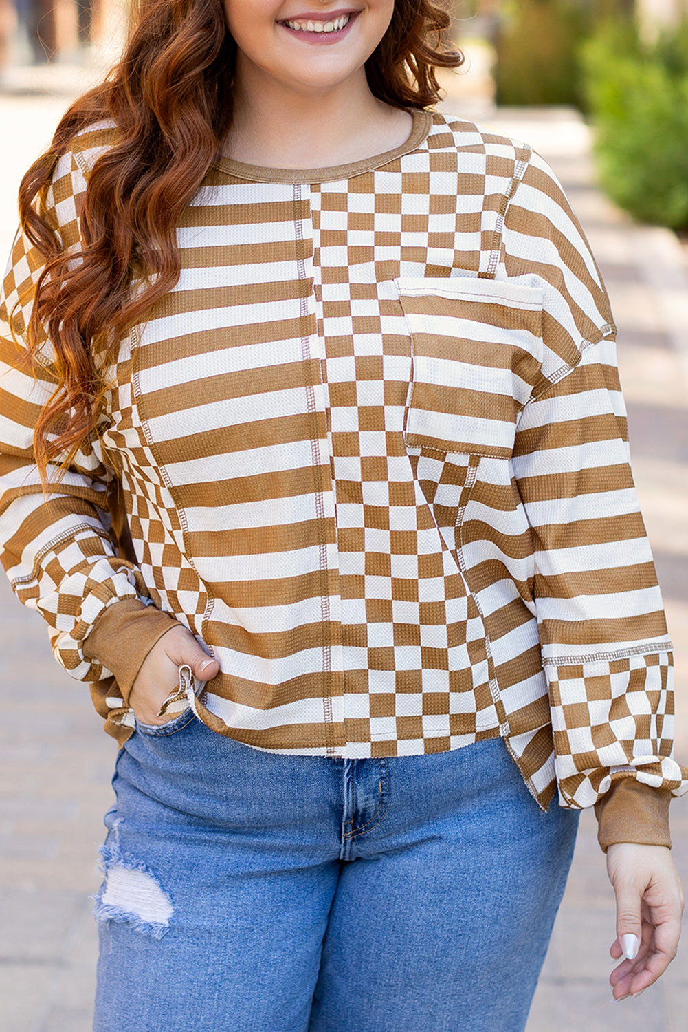 Khakifarbenes, gestreiftes, kariertes, gemischtes Druckmuster, Brusttasche, lässiges Oberteil in Übergröße