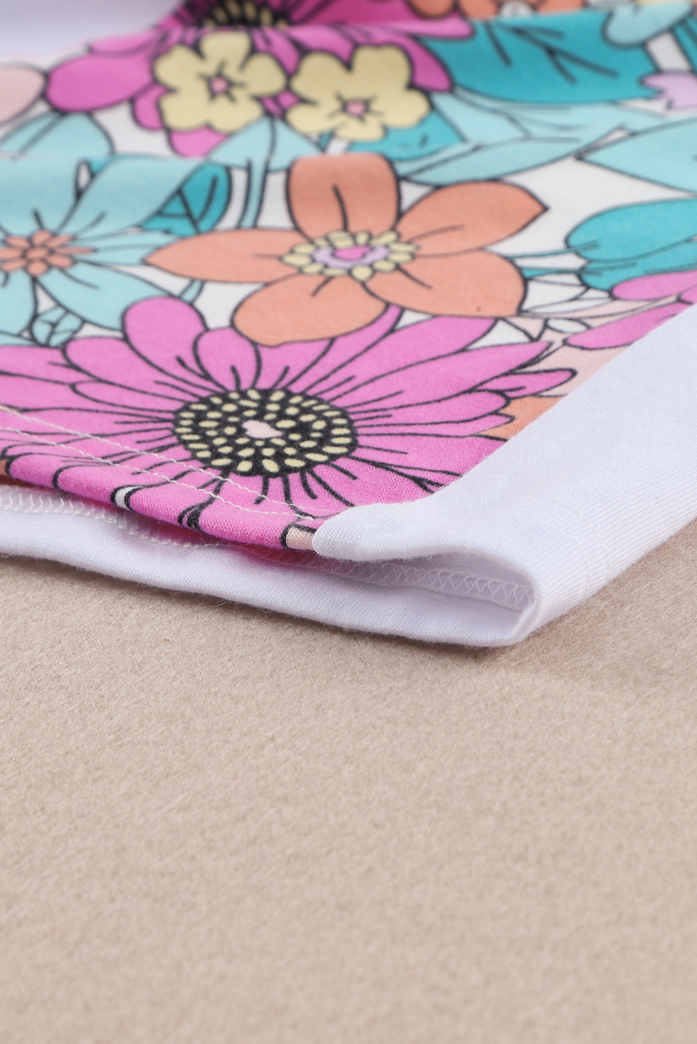 Weißes Patchwork-Kurzarm-Top mit Blumenmuster