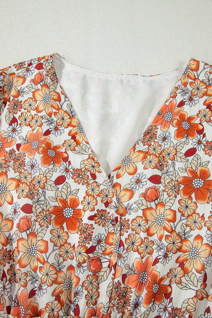 Khakifarbenes Maxikleid mit Blumenmuster und Rüschen in Übergröße