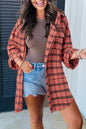 Rotes kariertes Langarmhemd mit seitlichem Schlitz und Used-Look-Saum