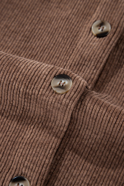 Kastanienbraune Cord-Shacket mit Pattentasche und Knopfleiste