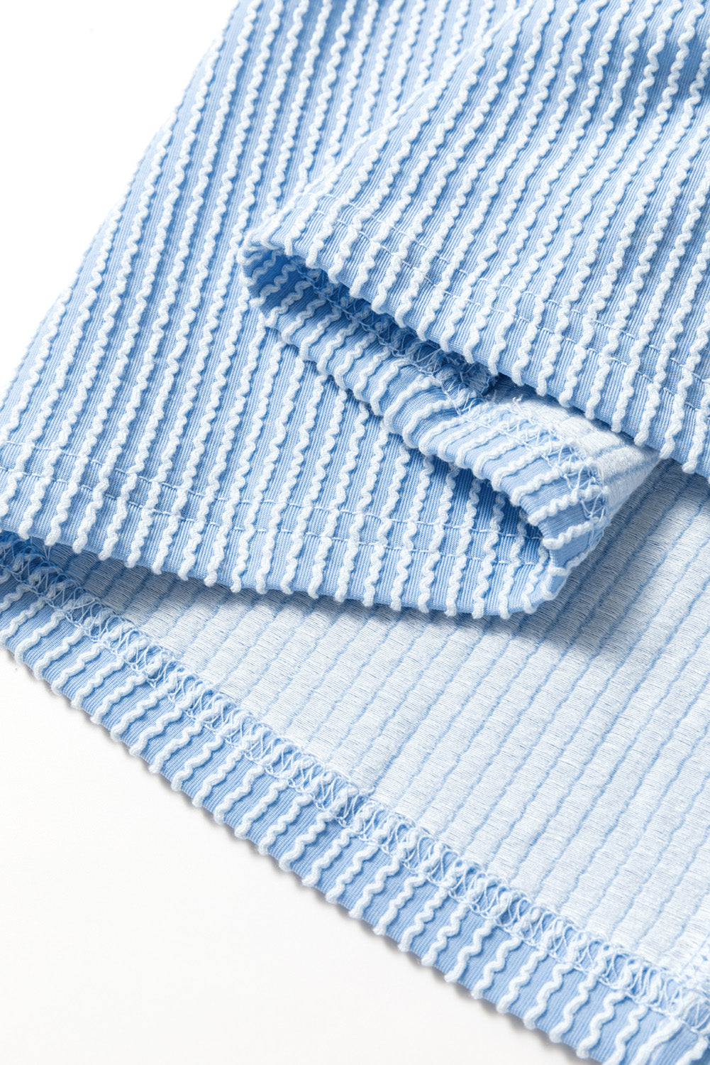 Myosotis – Geripptes, strukturiertes Langarm-T-Shirt in Übergröße