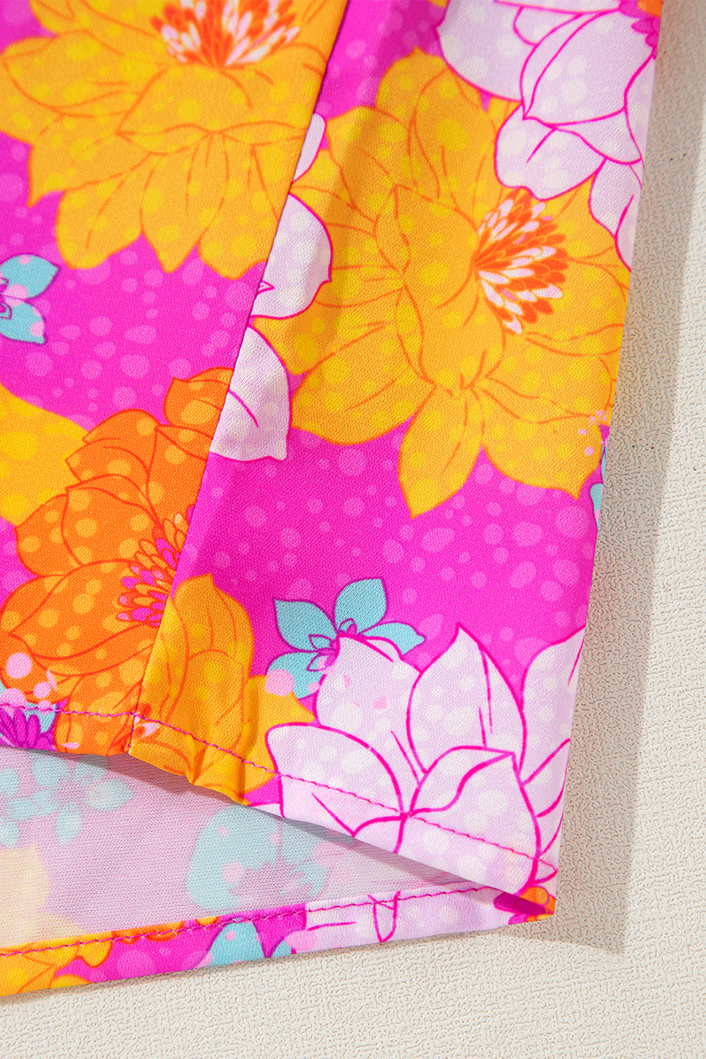 Bluse mit Volantärmeln und Reverskragen und Rosen-Blumendruck