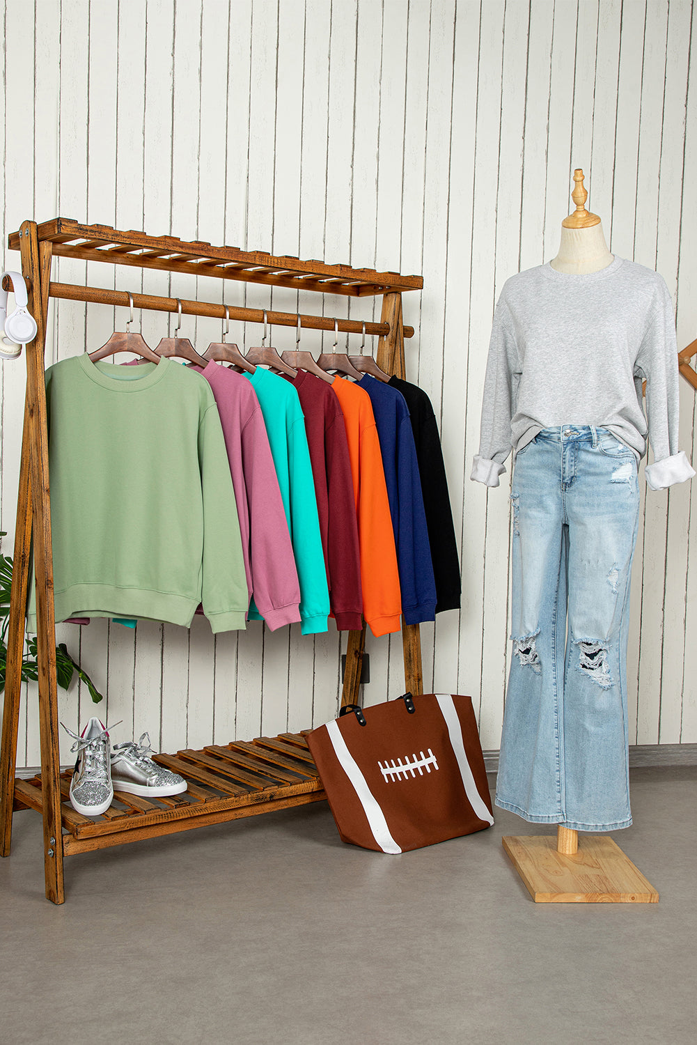 Einfarbiges Frottee-Sweatshirt mit überschnittener Schulter und Fleecefutter in Rotorange