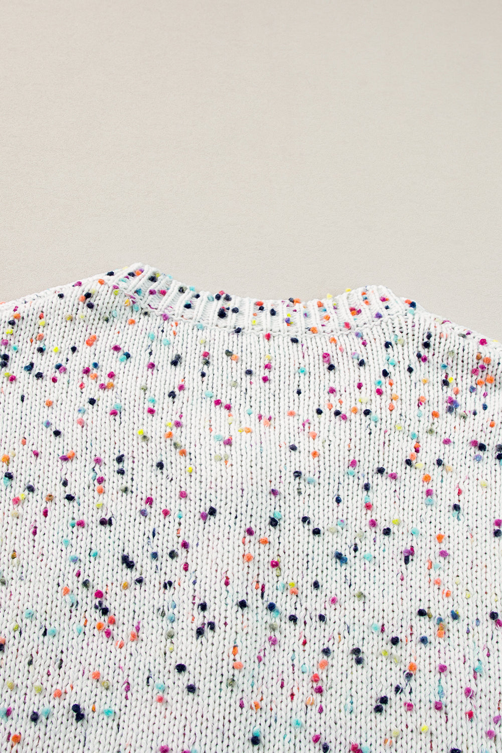Weißer mehrfarbiger Konfetti-Pullover-Cardigan