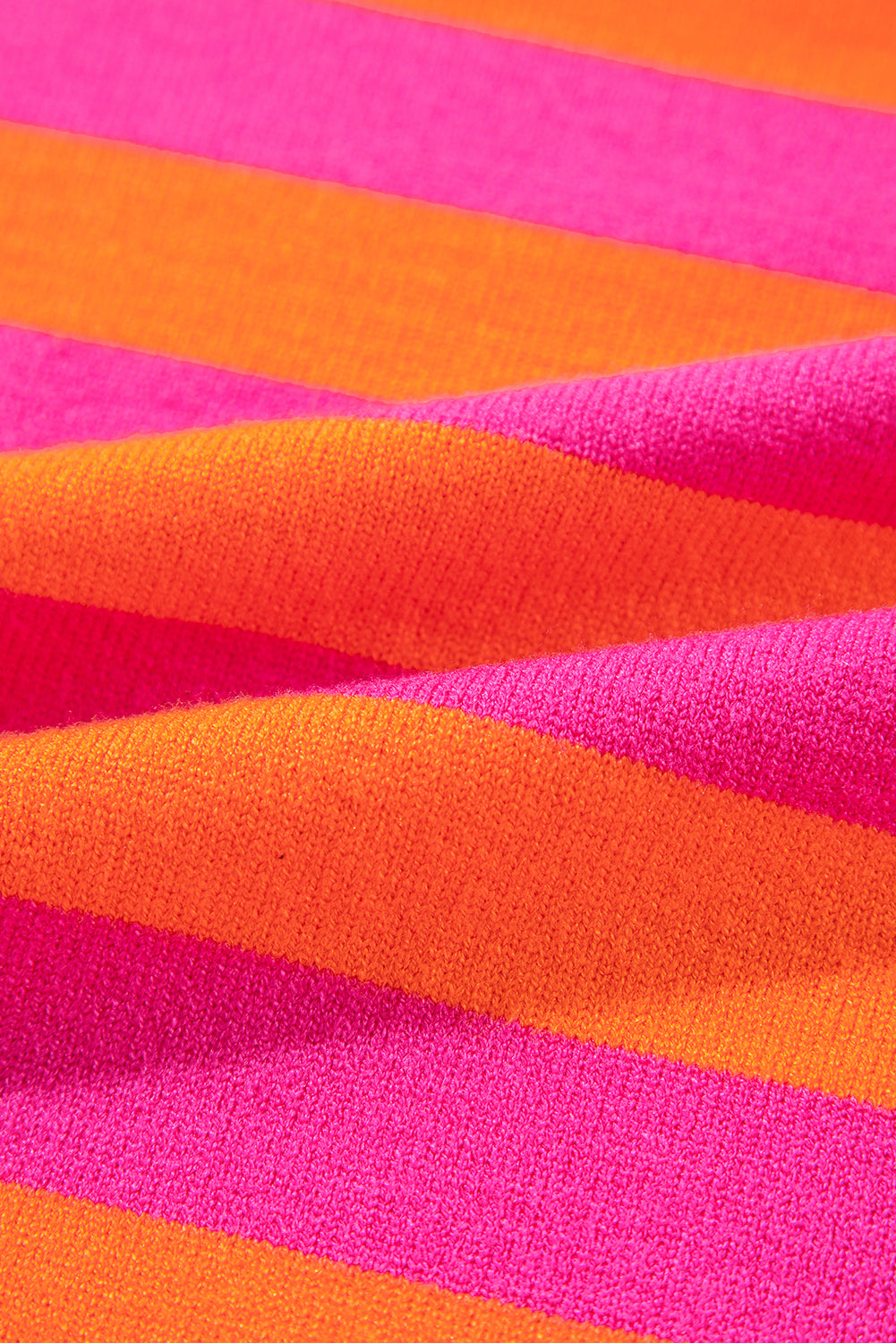 Pullover mit Rundhalsausschnitt und rosa Streifen