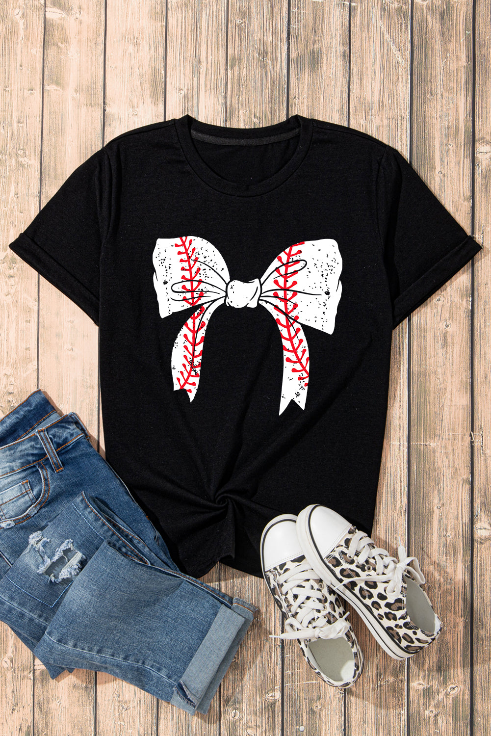 Schwarzes Baseball-T-Shirt mit Schleife und Grafik