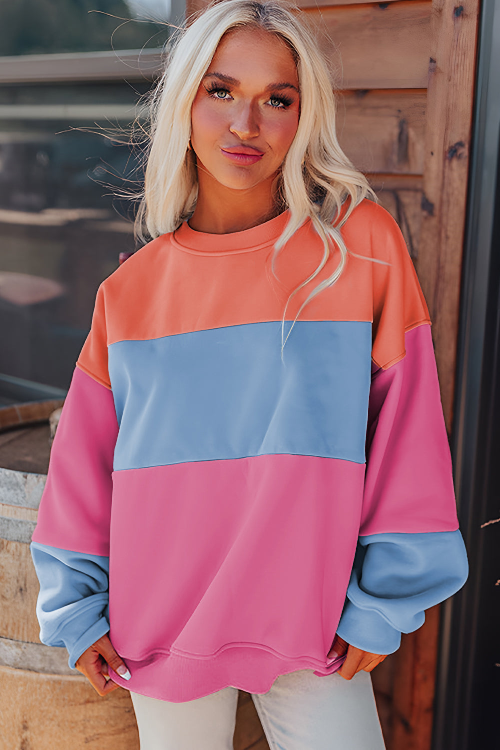 Hellrosa Sweatshirt mit überschnittener Schulter und Patchwork-Farbblock