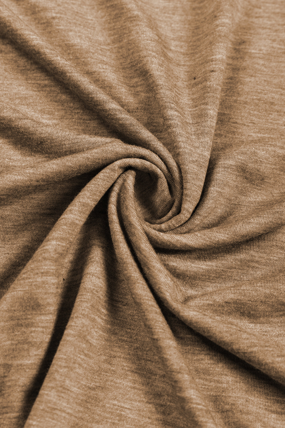Helles französisches Beige, kontrastierendes Spitzentop mit Raglanärmeln und Rundhalsausschnitt