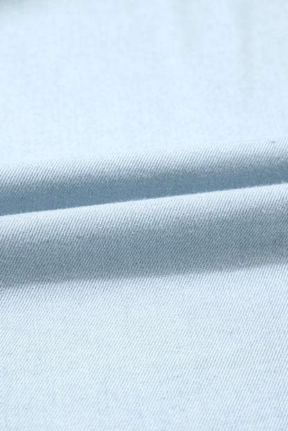 Beau Blue – Jeanshemd mit Flügelärmeln und Rüschen in Mineralwaschung und Knopfleiste