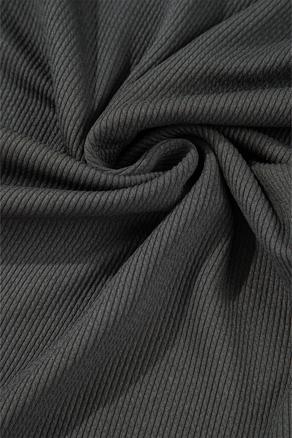 Graues Oversize-Sweatshirt mit geripptem Kragen und Farbblockdesign