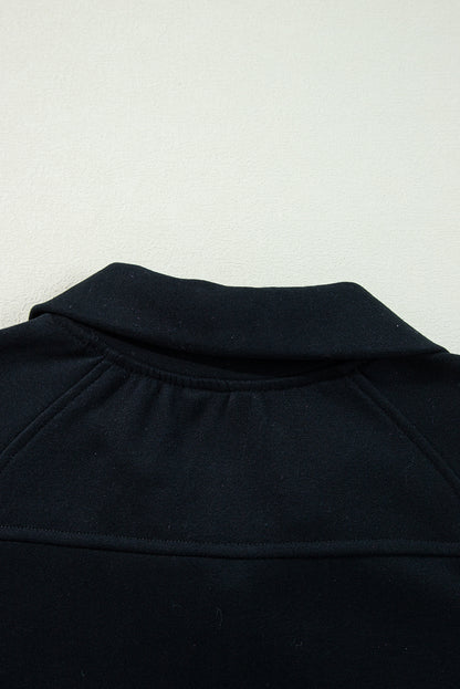 Schwarzes Sweatshirt mit Viertelreißverschluss, Stehkragen und Kängurutasche