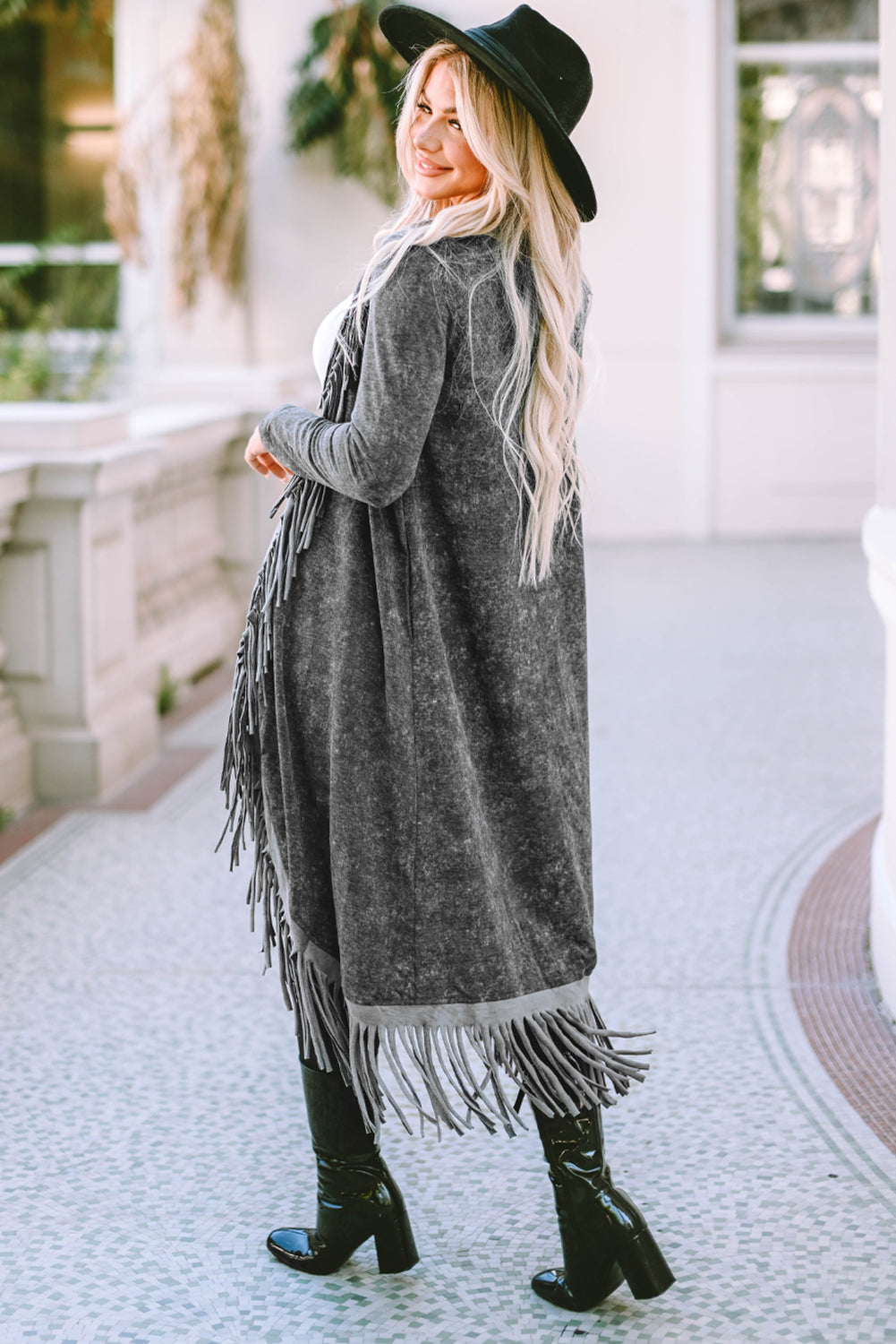 Schwarzer offener Cardigan mit Fransensaum und Taschen