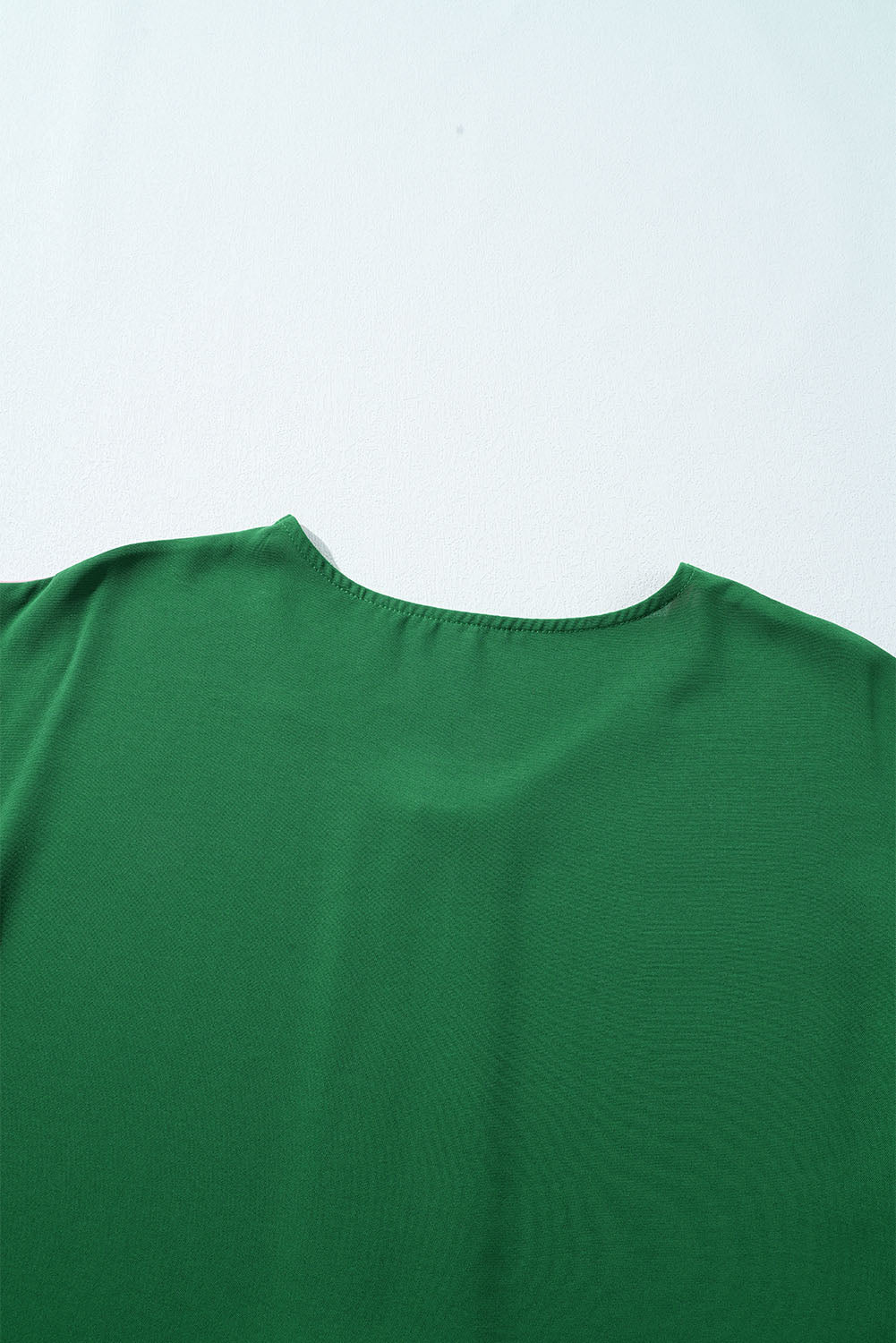 Rosarotes T-Shirt mit Farbblock und Reißverschluss vorne und Kontrastbesatz