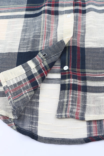 Blaues, kariertes Hemd mit Used-Look und Raw Edge-Muster