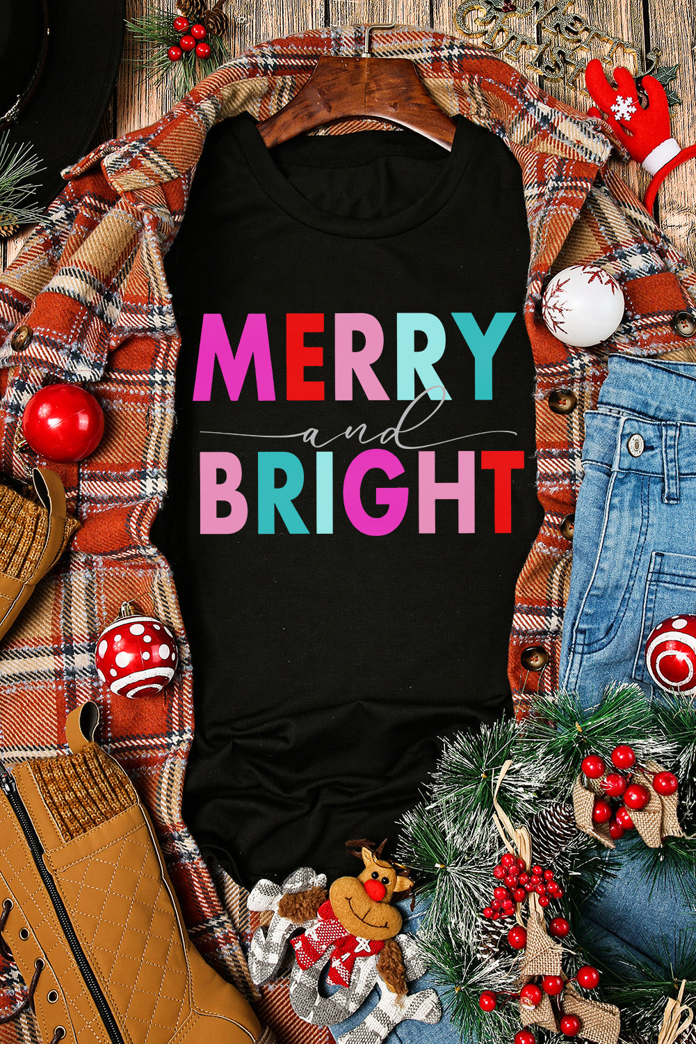 Schwarzes MERRY and BRIGHT T-Shirt mit Rundhalsausschnitt und Grafik