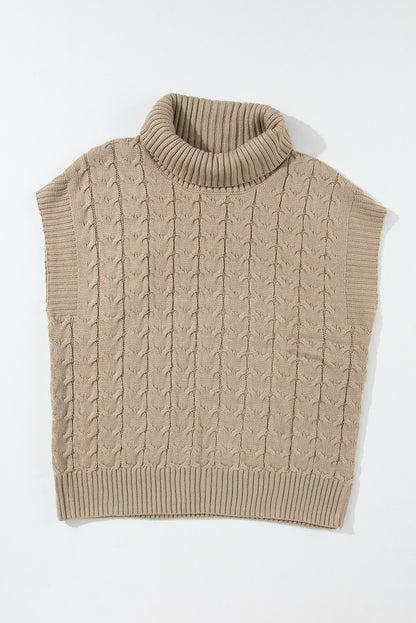Hellbeiger Rollkragenpullover mit Zopfmuster und Fledermausärmeln