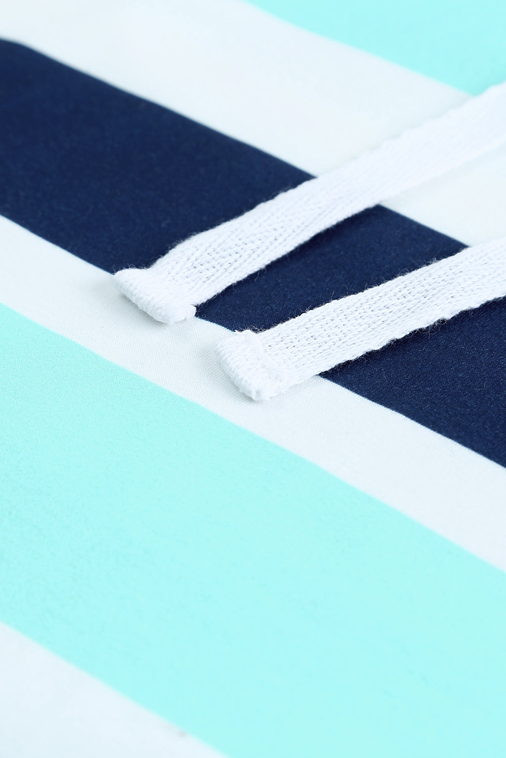 Langärmliger Hoodie mit mehrfarbigen Streifen und Kordelzug