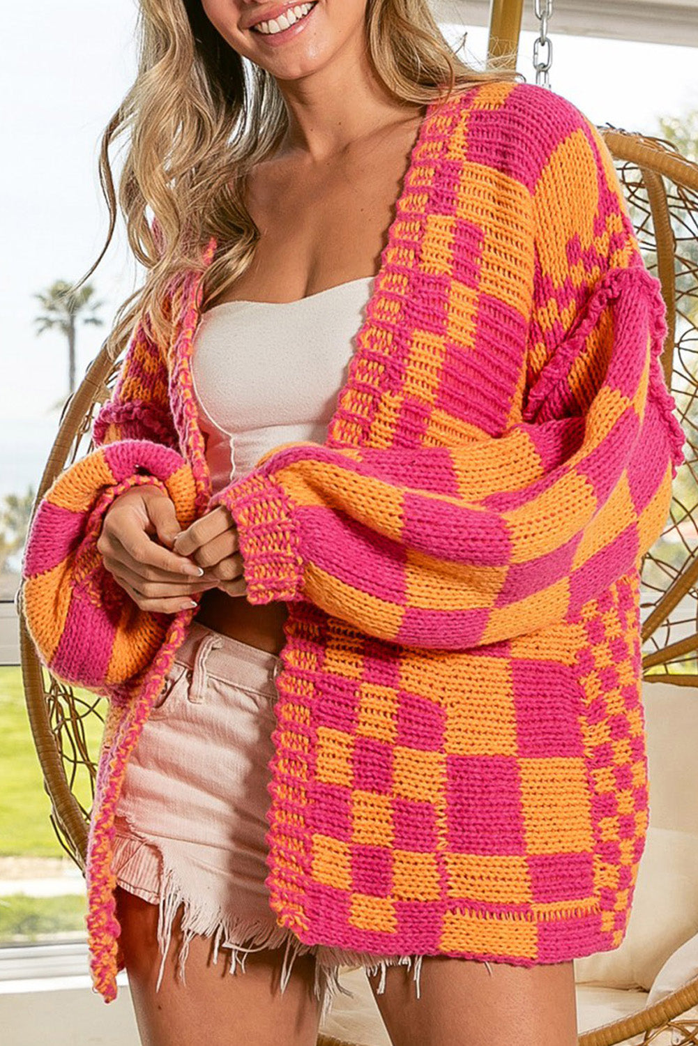 Mehrfarbige Strickjacke mit offenem Vorderteil und gemischtem Karomuster