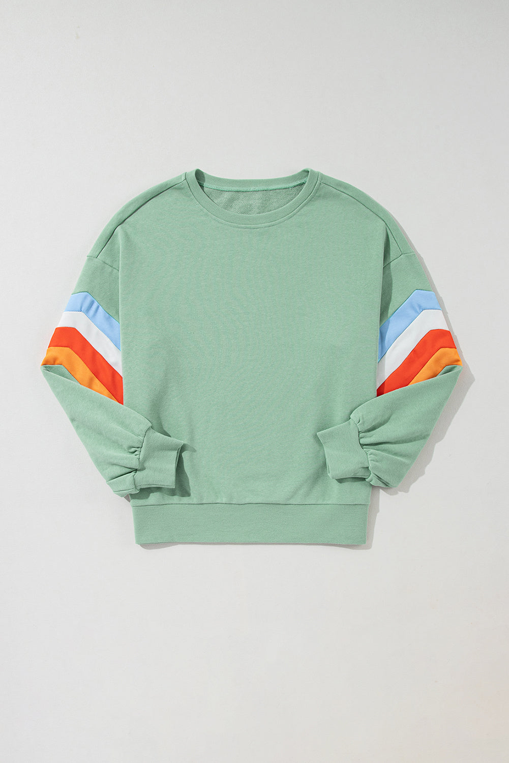 Moonlight Jade – Lockeres Sweatshirt mit Regenbogenstreifen an den Ärmeln und Rundhalsausschnitt