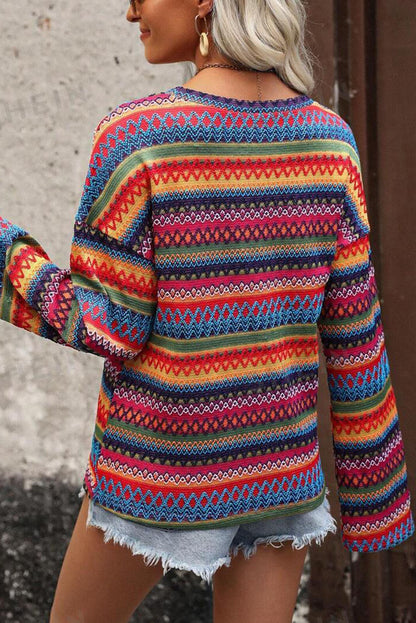 Rosarotes, mehrfarbiges, langärmliges Jacquard-T-Shirt mit geometrischem Muster