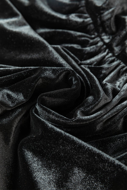 Schwarzes, ärmelloses Minikleid aus Samt mit quadratischem Ausschnitt und hoher Taille und Taschen