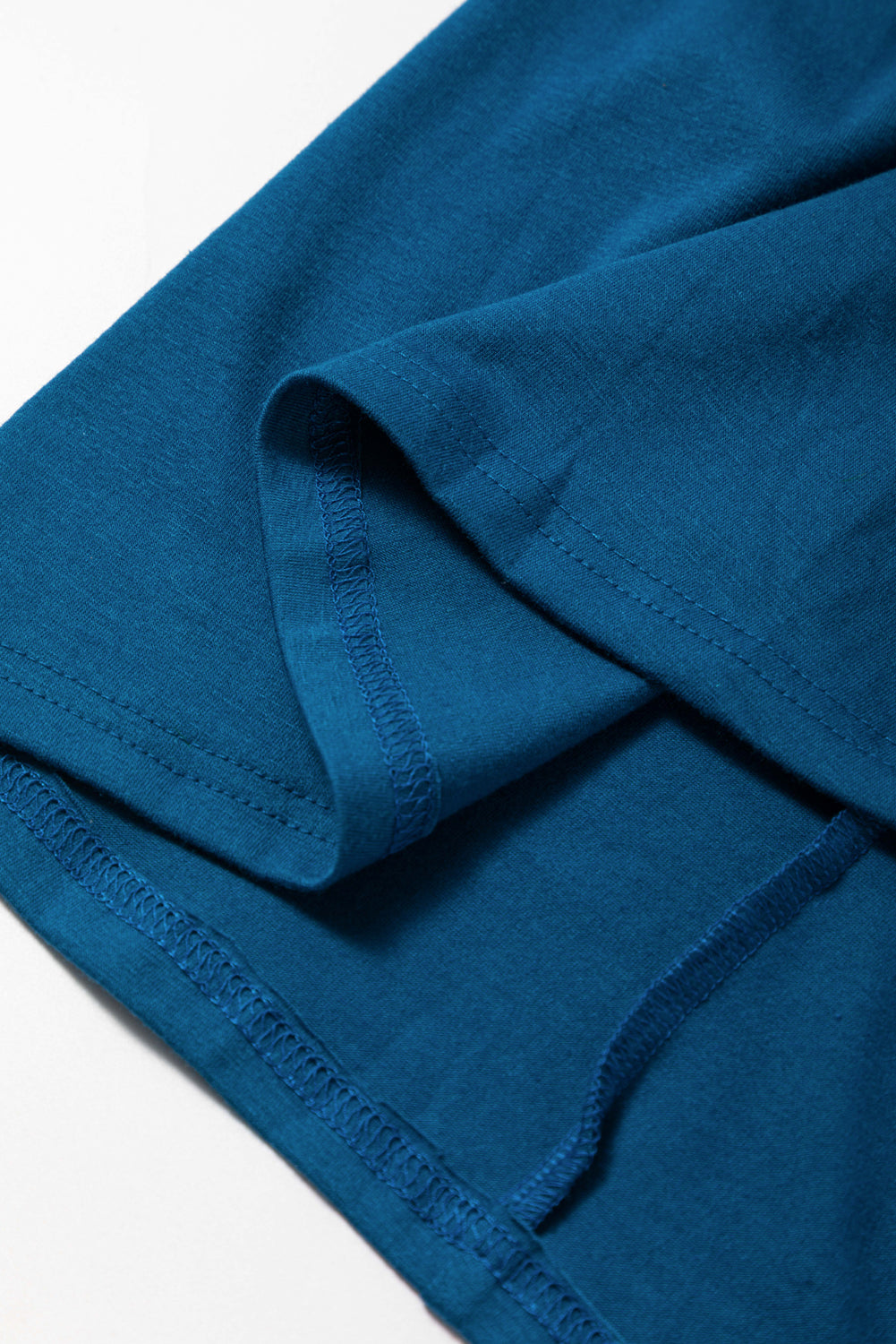 Pfauenblaues, kurzärmliges, gerafftes Maxikleid mit hoher Taille und V-Ausschnitt