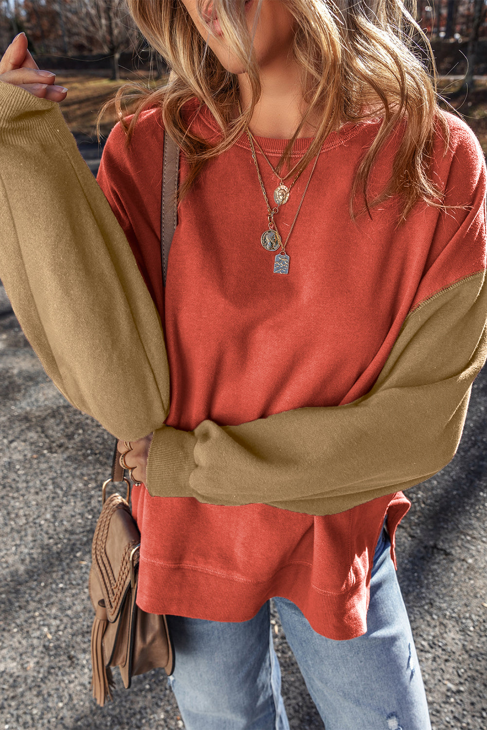 Gold Flame Zweifarbiges Patchwork-Pullover-Sweatshirt mit überschnittener Schulter